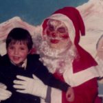 Przerażające zdjęcia dzieci ze Świętym Mikołajem! (NAGRANIE)