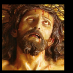 Posąg Jezusa na krzyżu ożył podczas Mszy – Znak dla świata? Nagranie zadziwia