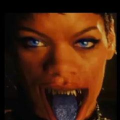 Rihanna jest Człowiekiem Gadem! Nagrano przemianę…