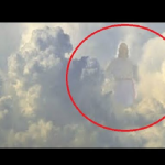 P0LICJANT nagrywa objawienie Jezusa w Ukrainie (Nagranie)